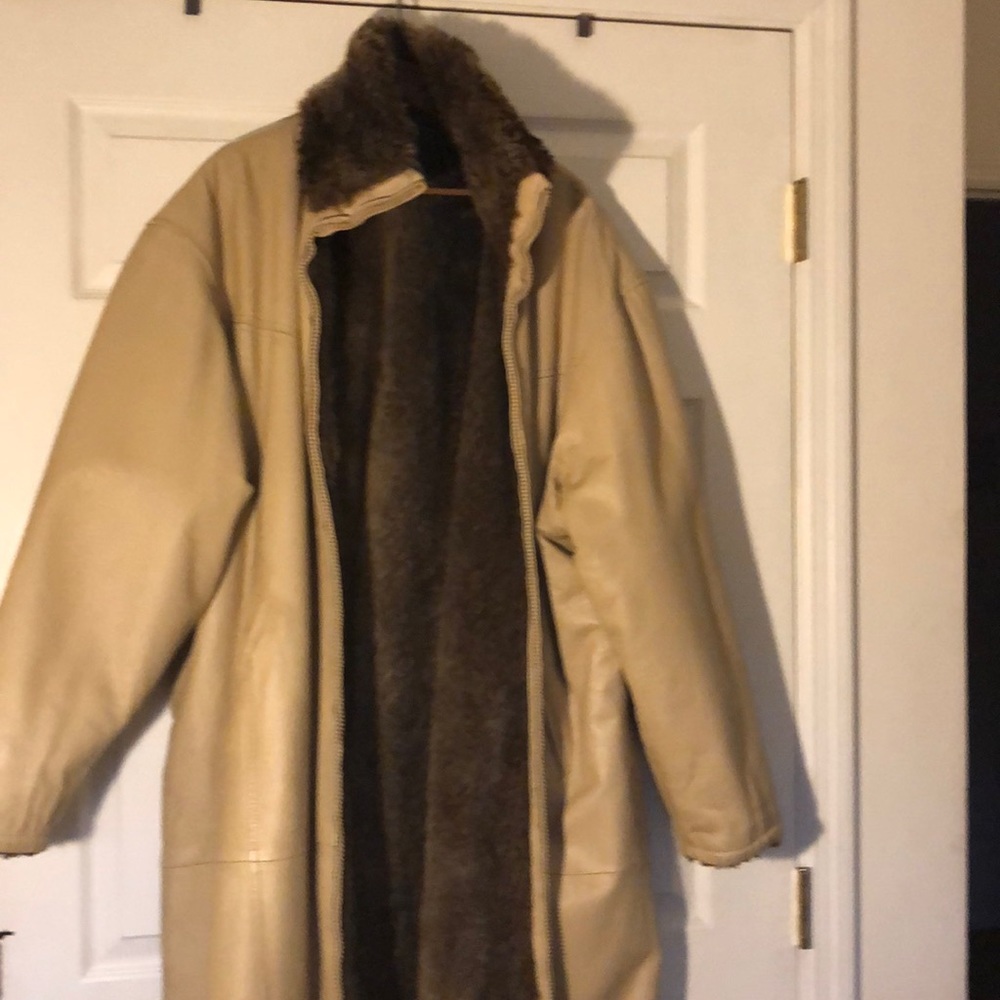 Coat - Picture 3 of 5
